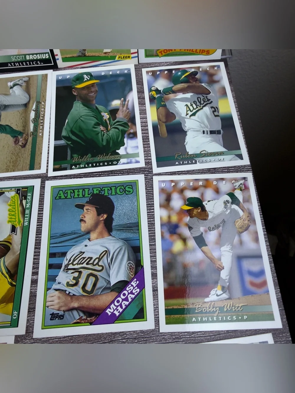 Oakland Athletics Vintage Baseball Card Lot Upper Deck Topps Fleer (24)